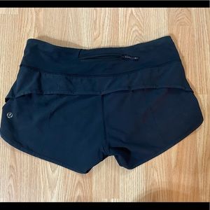 Lululemon Athletica Speed shorts size 4
